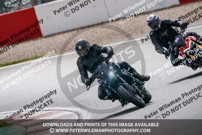 donington no limits trackday;donington park photographs;donington trackday photographs;no limits trackdays;peter wileman photography;trackday digital images;trackday photos